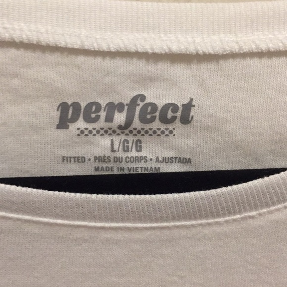 Old Navy White Fitted Long Sleeve Tee Size Large - Picture 2 of 5